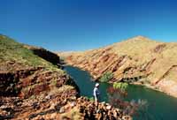 High view from near side falls, 2003